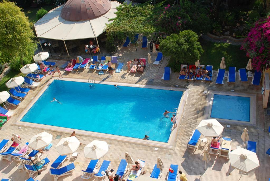 Jasmine Hotel Apartments リマソール エクステリア 写真