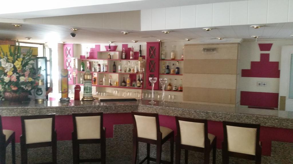 Jasmine Hotel Apartments リマソール エクステリア 写真