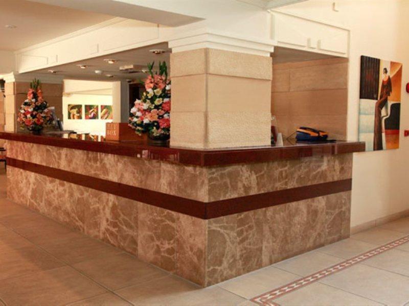 Jasmine Hotel Apartments リマソール エクステリア 写真
